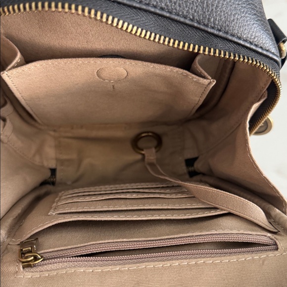 Minooy Black Leather Organizer Crossbody Bag Built-In Wallet Brass Hardware - Picture 7 of 14